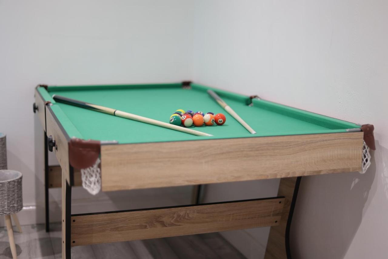 5 Bed Town House Within City Centre And Sleeps Up To 11 With Sky And Netflix Бірмінгем Екстер'єр фото