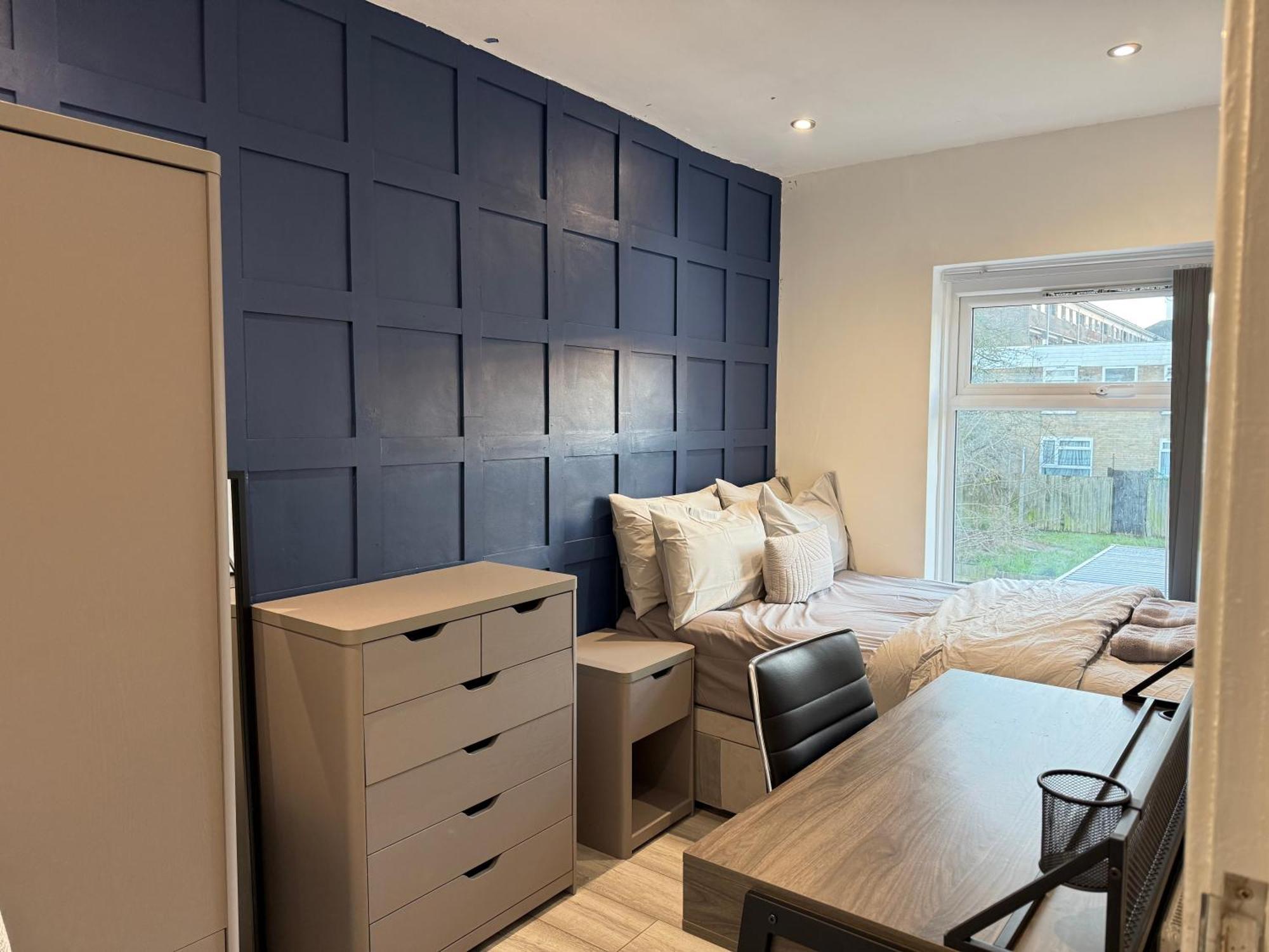 5 Bed Town House Within City Centre And Sleeps Up To 11 With Sky And Netflix Бірмінгем Екстер'єр фото